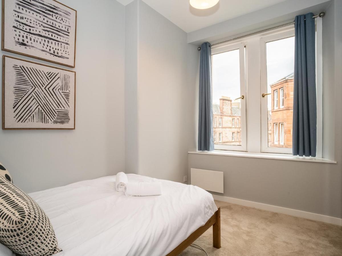 Pass The Keys Stunning 3 Bed Loft Style Apt With Free Parking EDI Exterior foto